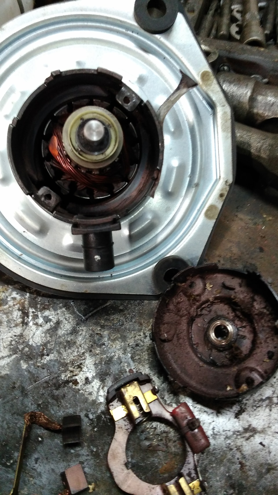 Чистка вентилятора печки — Chevrolet Lanos, 1,5 л, 2007 года | своими ...