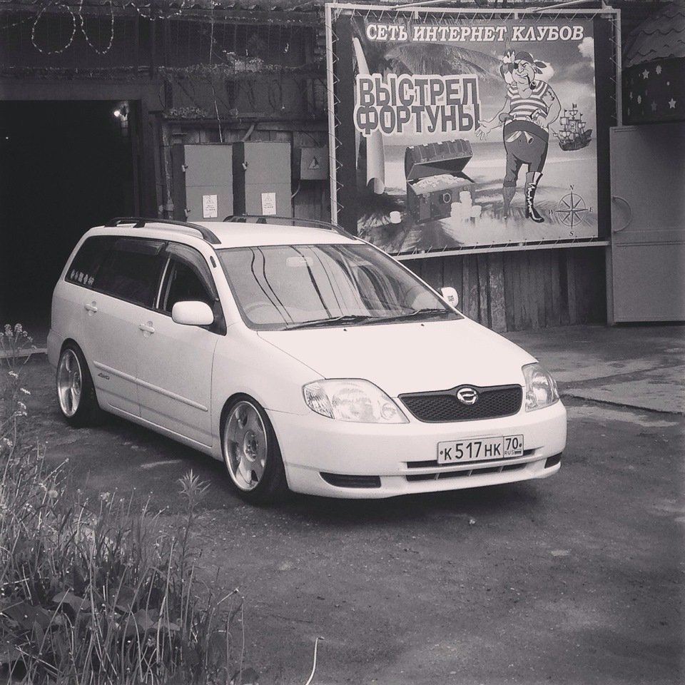 Выкатил на свет божий — Toyota Corolla Fielder (E120), 1,8 л, 2001 года ...