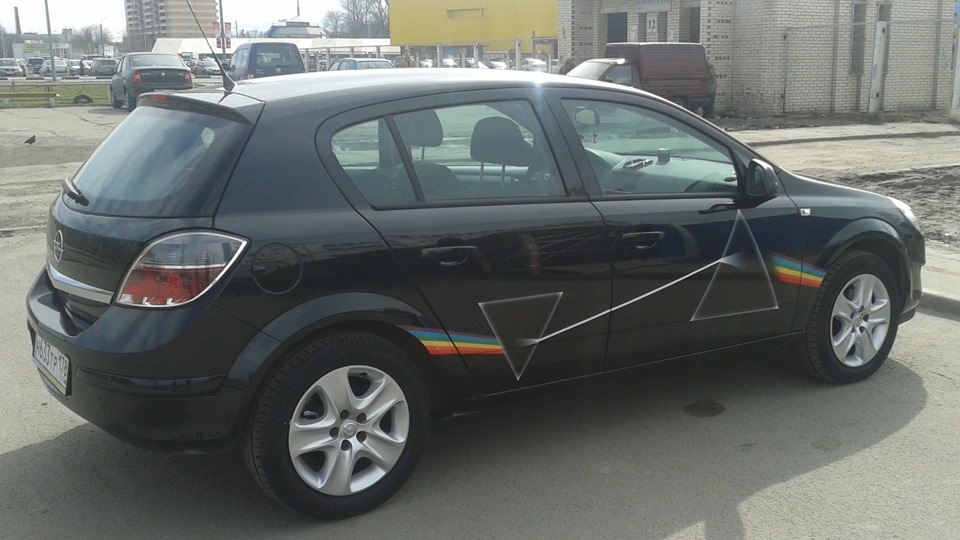 Антискол над лобовым стеклом — Opel Astra H, 1,8 л, 2012 года ...