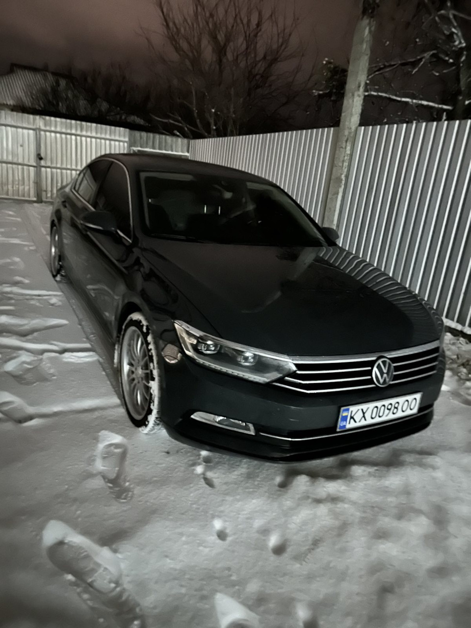 Зима дома — Volkswagen Passat B8, 1,4 л, 2016 года | фотография | DRIVE2