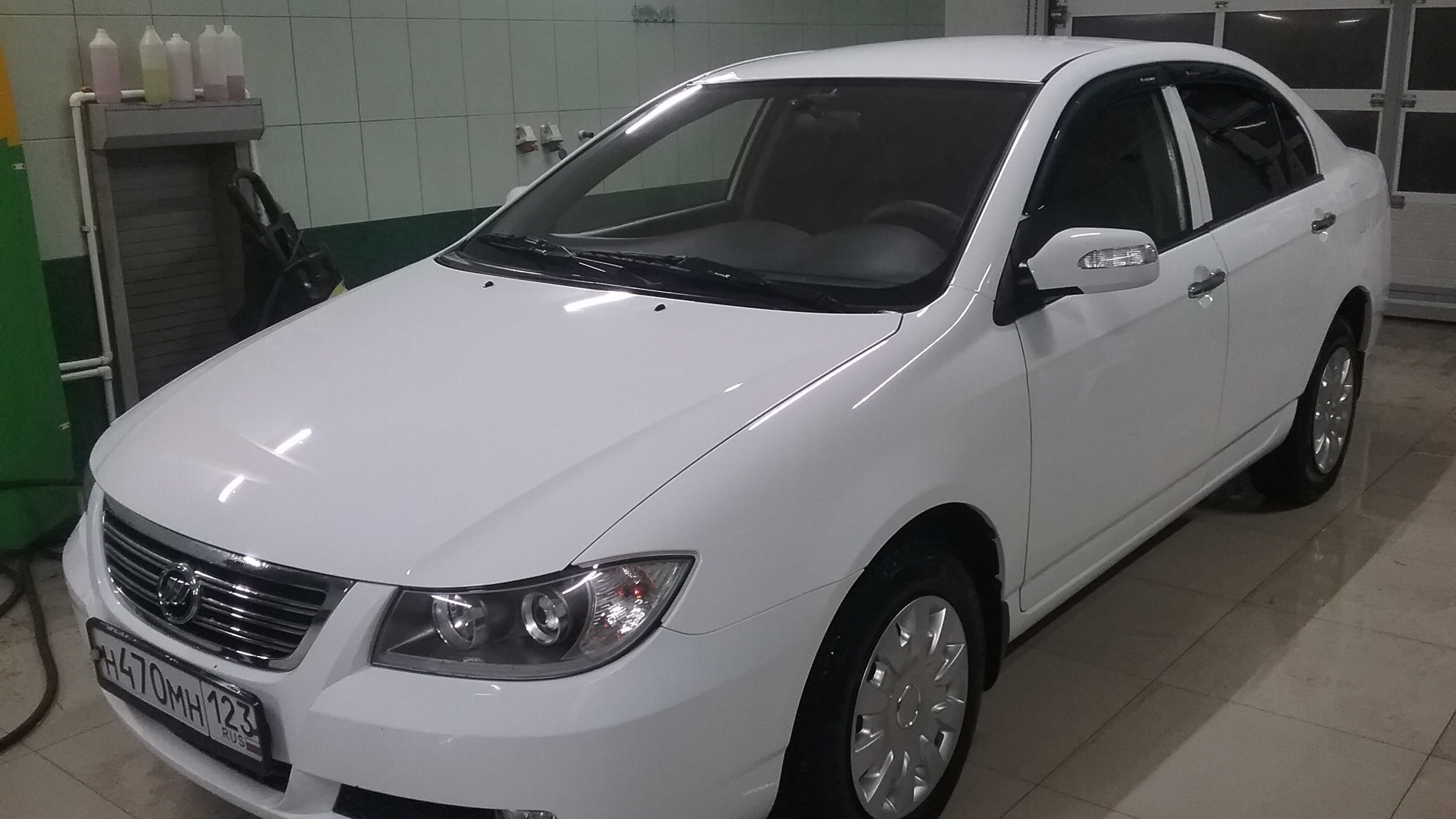 Lifan Solano 1.6 бензиновый 2011 | (620) Белый Филя на DRIVE2