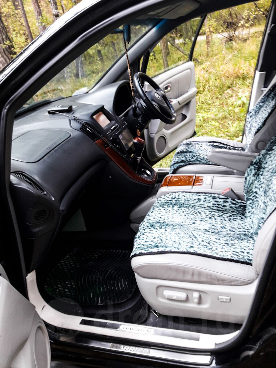 Фото в бортжурнале Toyota Harrier (1G)