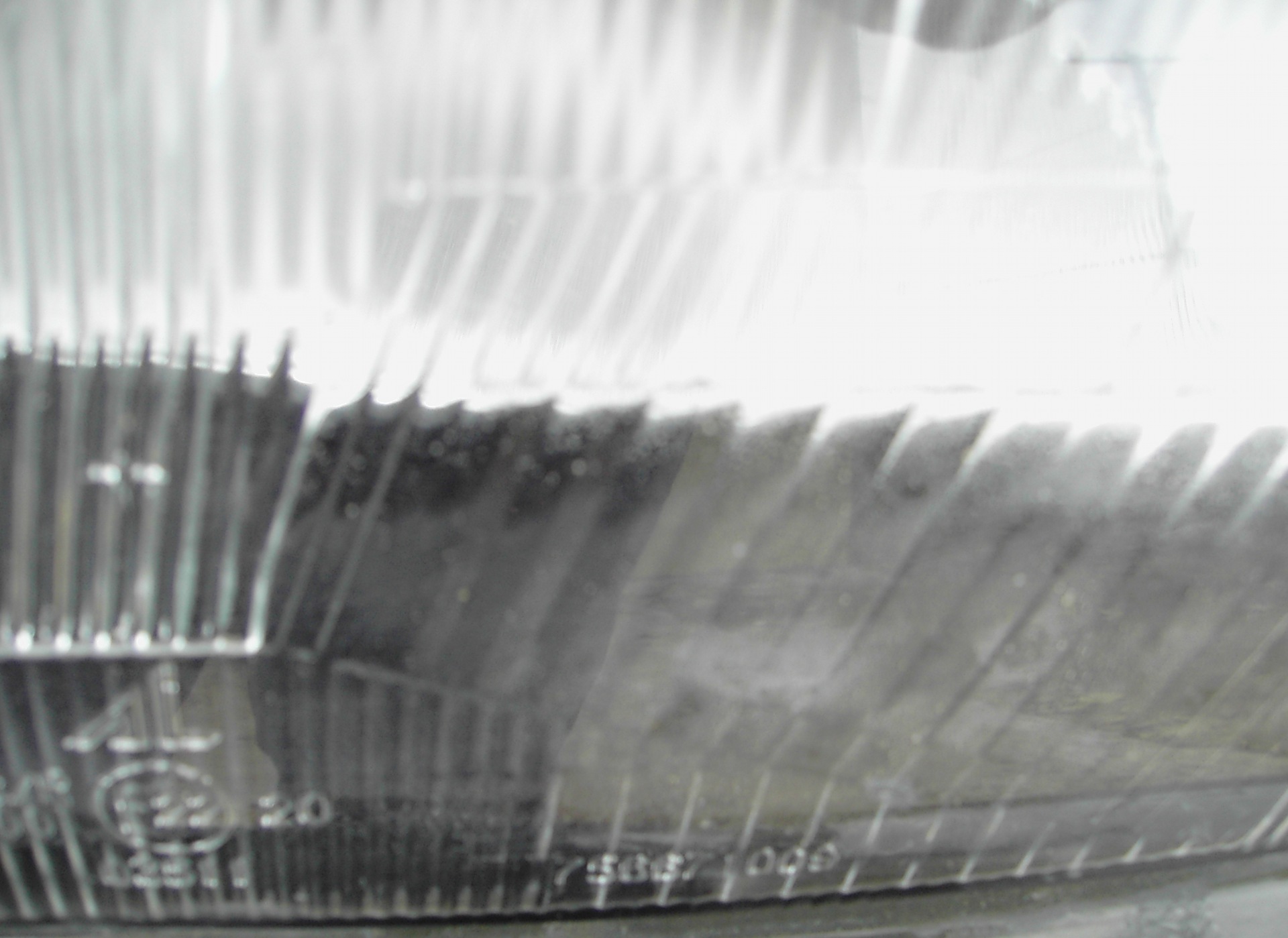 20)почему фара потеет? — Lada 2115, 1,5 л, 2004 года | просто так | DRIVE2