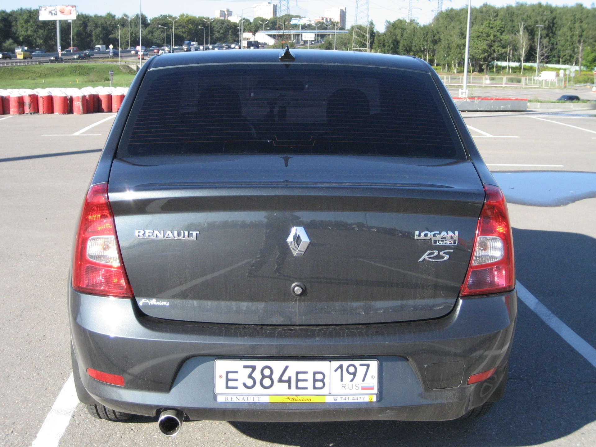 Акулий плавник — Renault Logan (1G), 1,4 л, 2010 года | тюнинг | DRIVE2