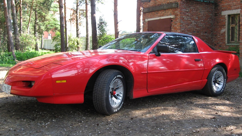 Pontiac Firebird drive2