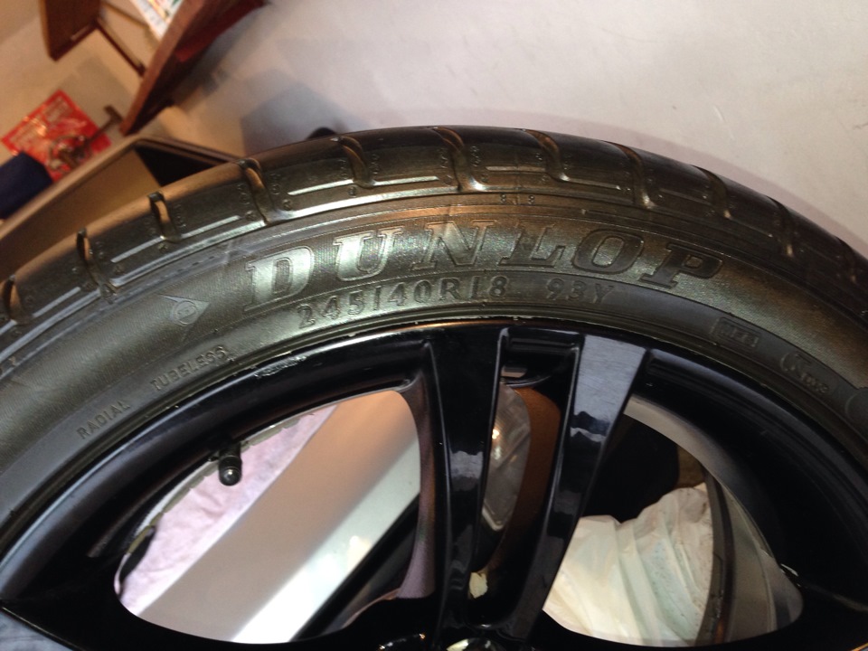 Фото в бортжурнале BMW 5 series (E39). Запчасти на фото: Hankook RA28E Radial