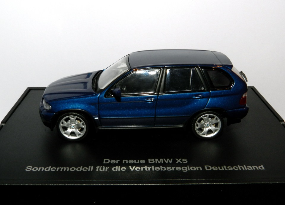 Моделька машины bmw x5. Смотреть фото Моделька машины bmw x5. Смотреть картинку Моделька машины bmw x5. Картинка про Моделька машины bmw x5. Фото Моделька машины bmw x5