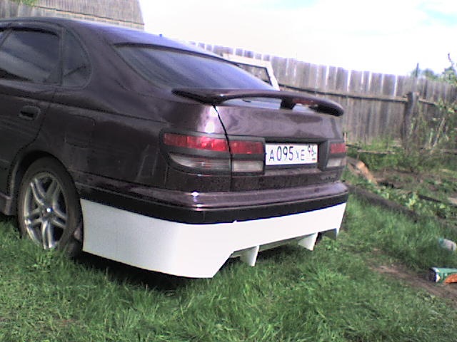 Rear bumper styling - Toyota Carina E 16 L 1993