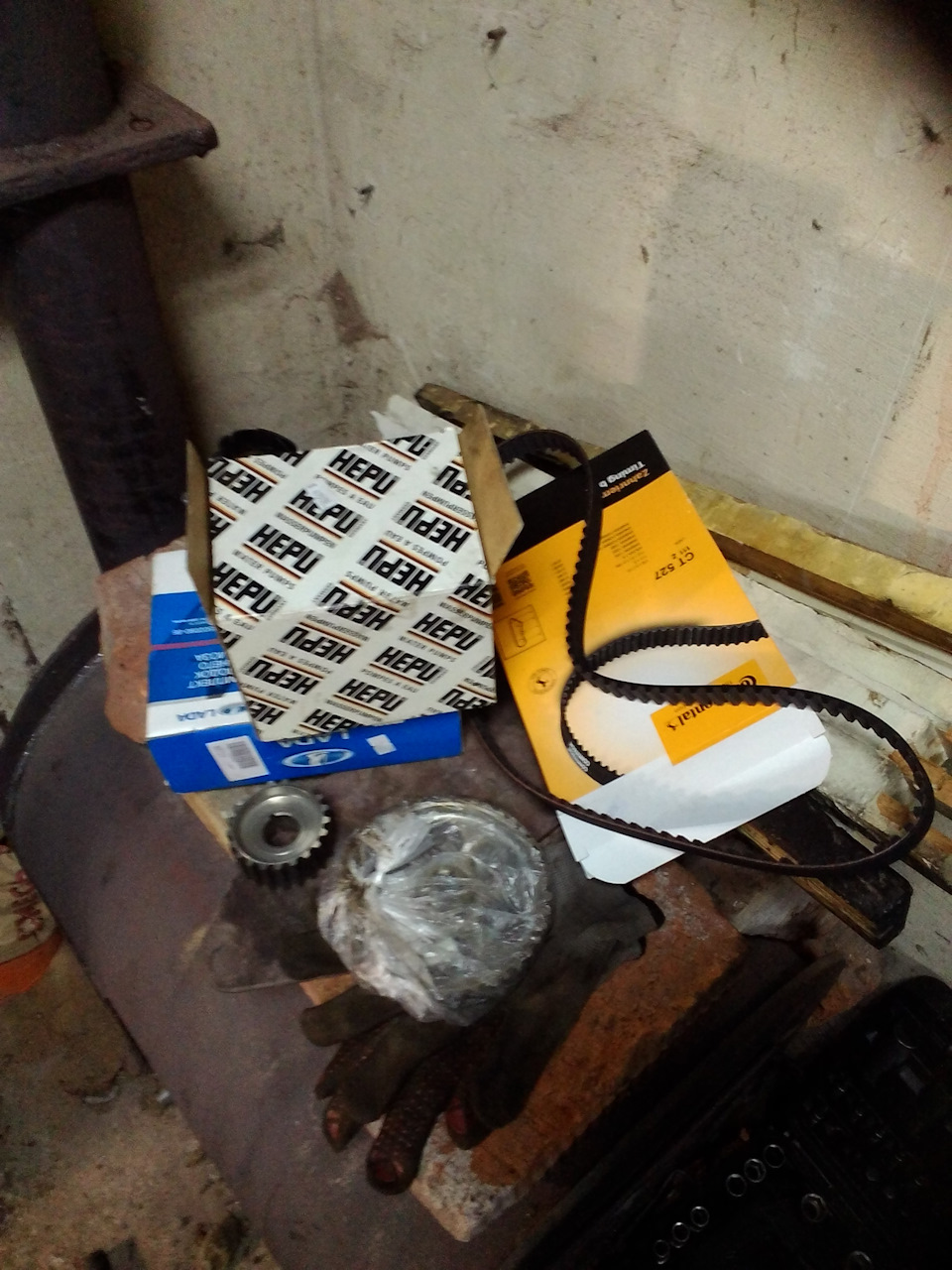 Замена ремня ГРМ, помпы, натяжного ролика — Lada Калина седан, 1,6 л ...