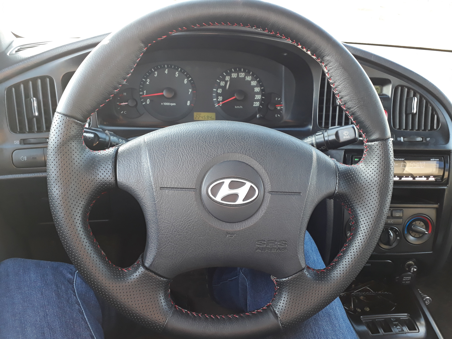 Руль элантра 3. Руль хендай элантра 3 xd. Elantra xd руль. Hyundai elantra 6. Руль хендай элантра 3.