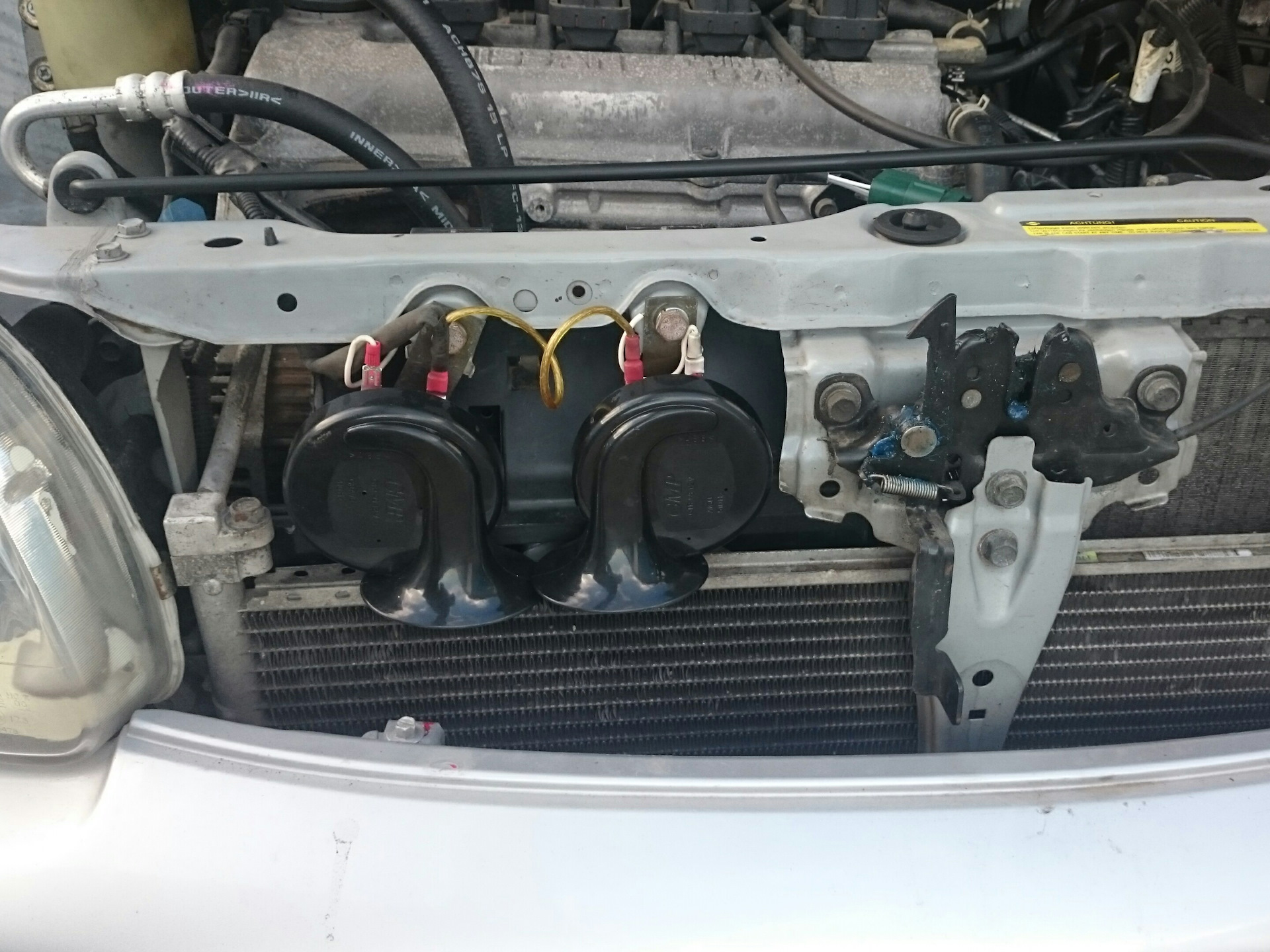 Когда тебя не замечают, а ты такой БИ-БИ-би))) — Nissan Micra (K11), 1 ...