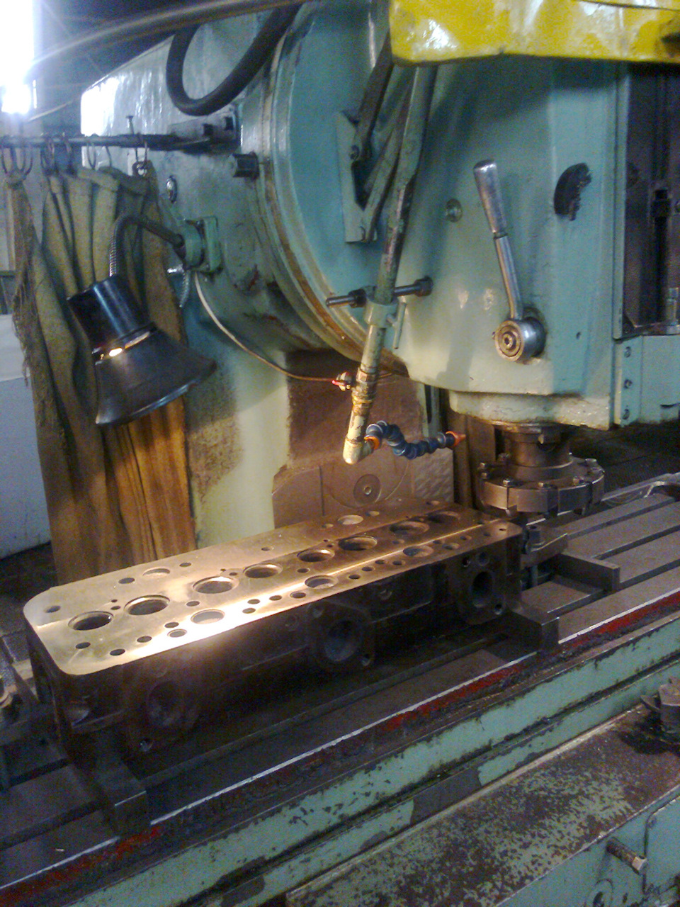 А голову то надо было шлифануть — ГАЗ Валдай, 4,7 л, 2007 года | своими ...