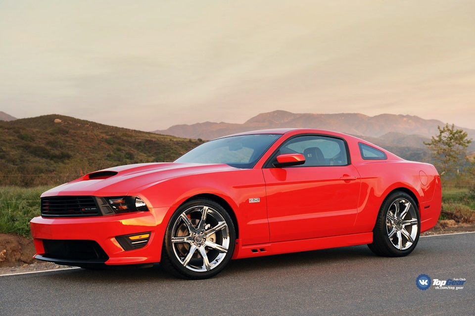 Ford mustang drive2