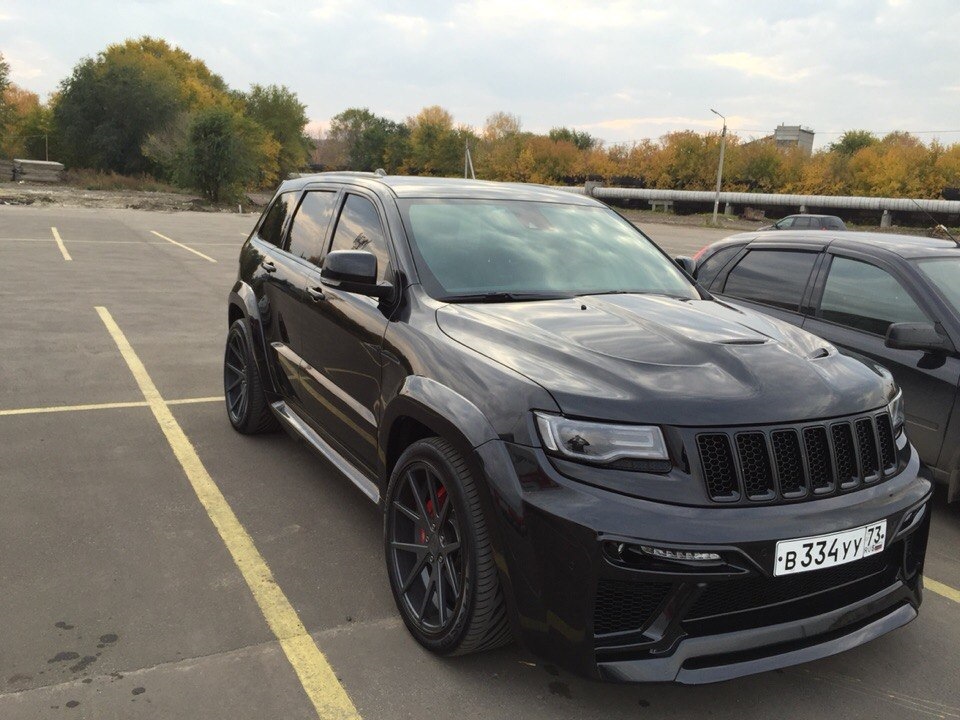 Jeep Grand Cherokee srt8 2011