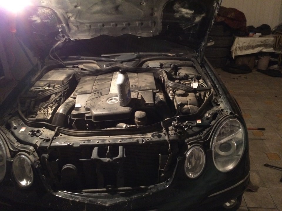 Замена масло в ГУРе! — Mercedes-Benz E-class (W211), 5 л, 2004 года ...