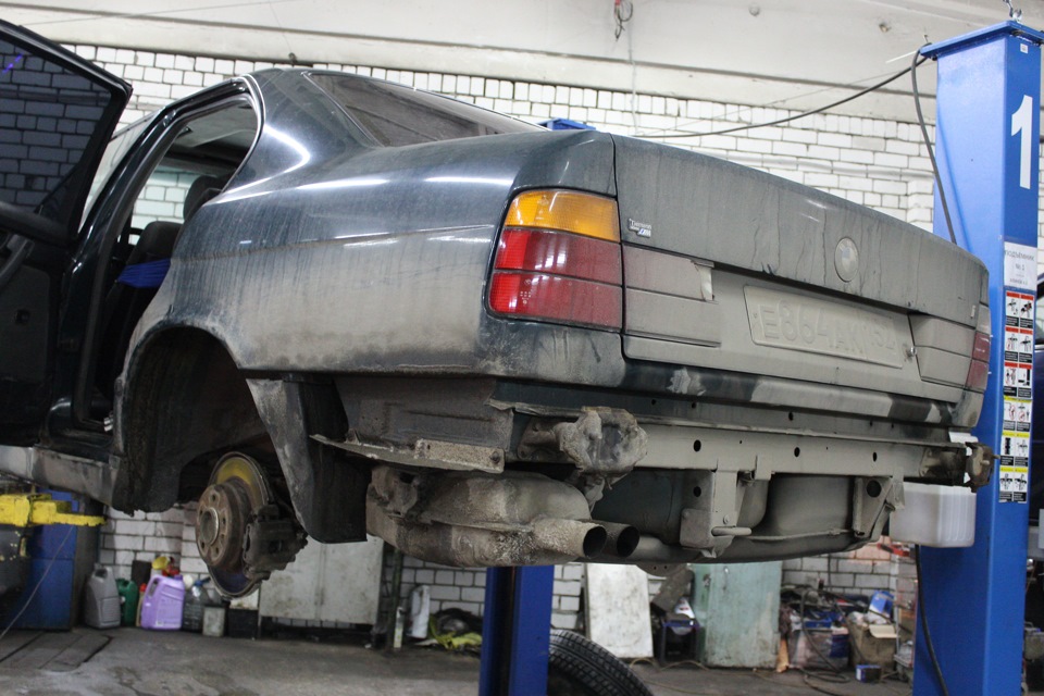 Поменял задние стойки и опорные подшипники) — BMW 5 series (E34), 2 л ...