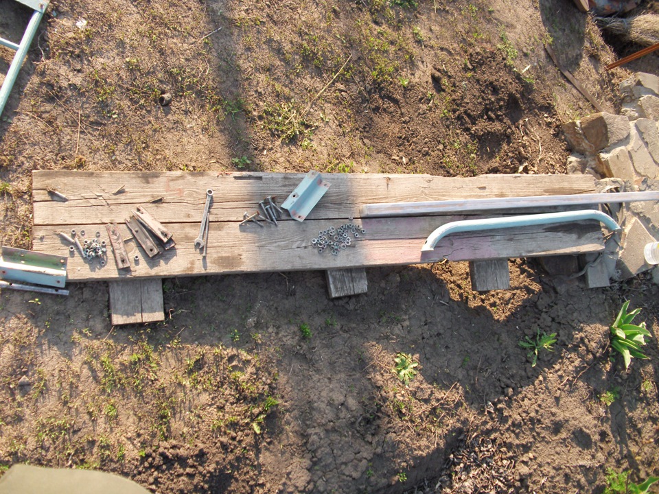 Зачистка и покраска багажника — Москвич 2140, 1,5 л., 1981 года ...