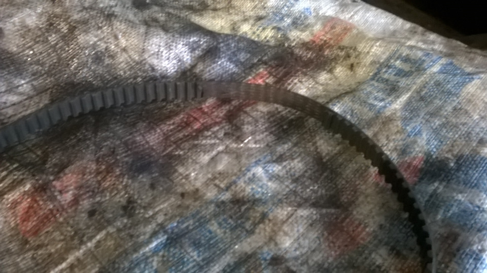 Слетел ремень ГРМ — Lada 21102, 1,5 л, 2004 года | поломка | DRIVE2