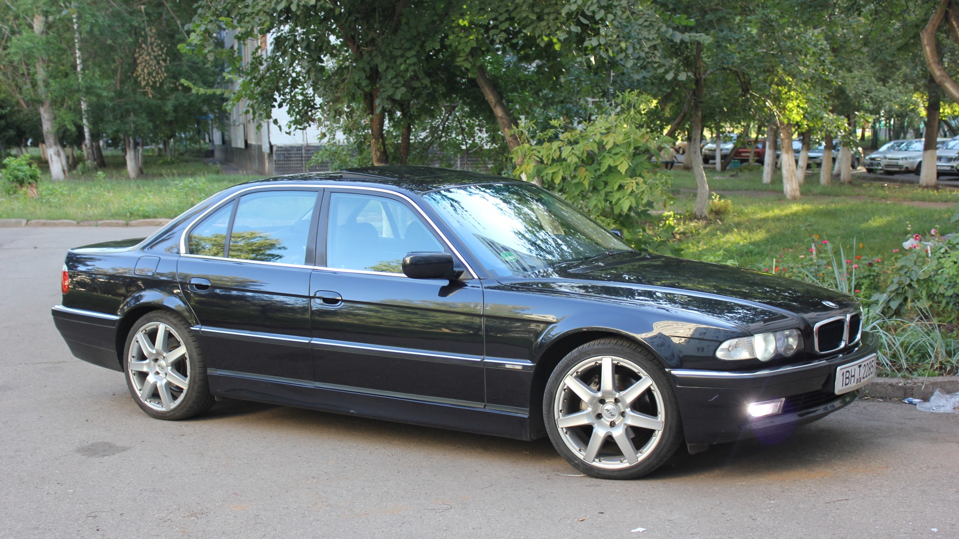 BMW 7 series (E38) 2.8 бензиновый 1998 | сгорела на DRIVE2