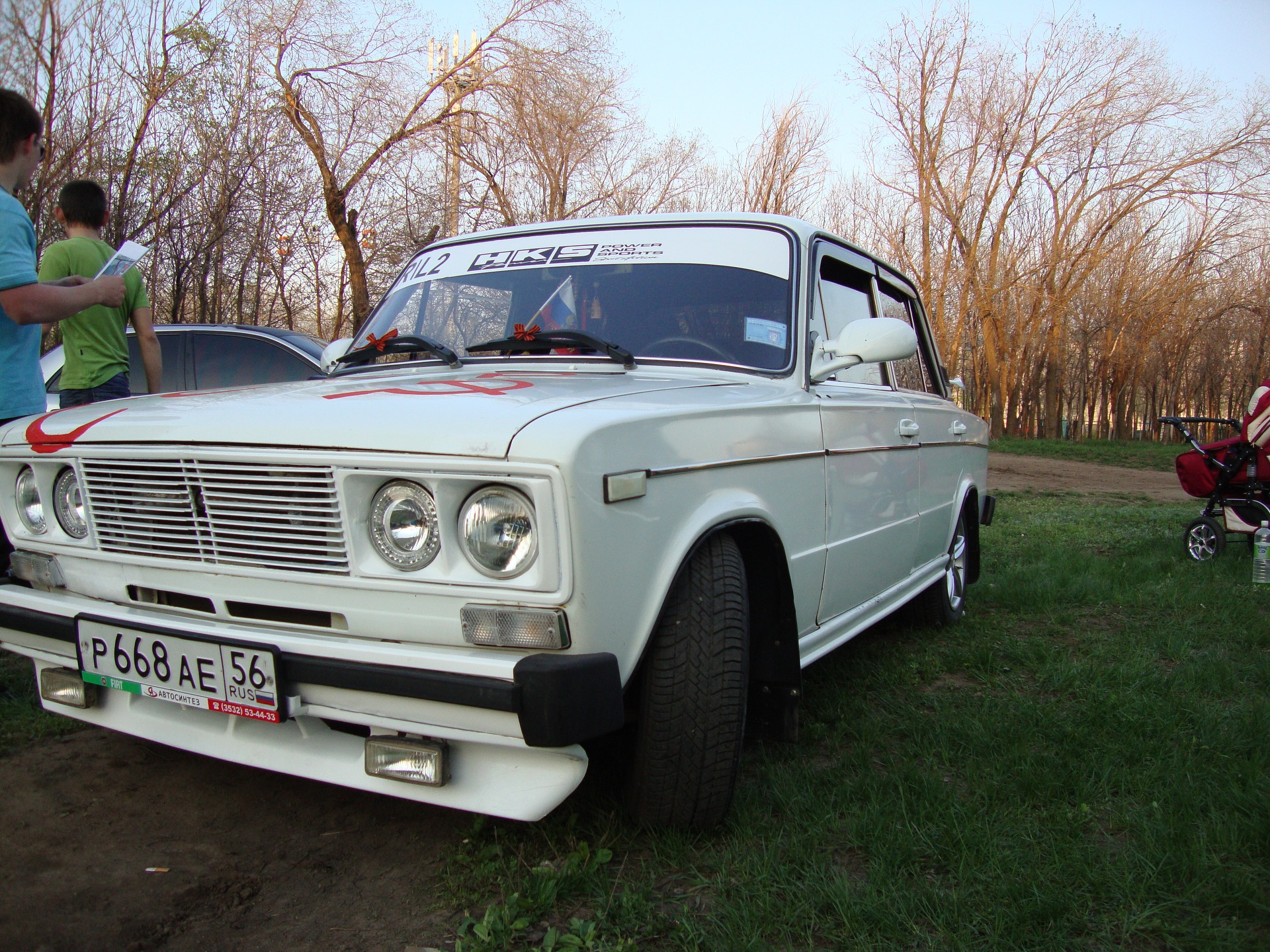 Минусы ваз. VAZ 2106 белый. ВАЗ 2106 белый перламутр. ВАЗ 2106 белый матовый. Лада 2106 белый спортивный.