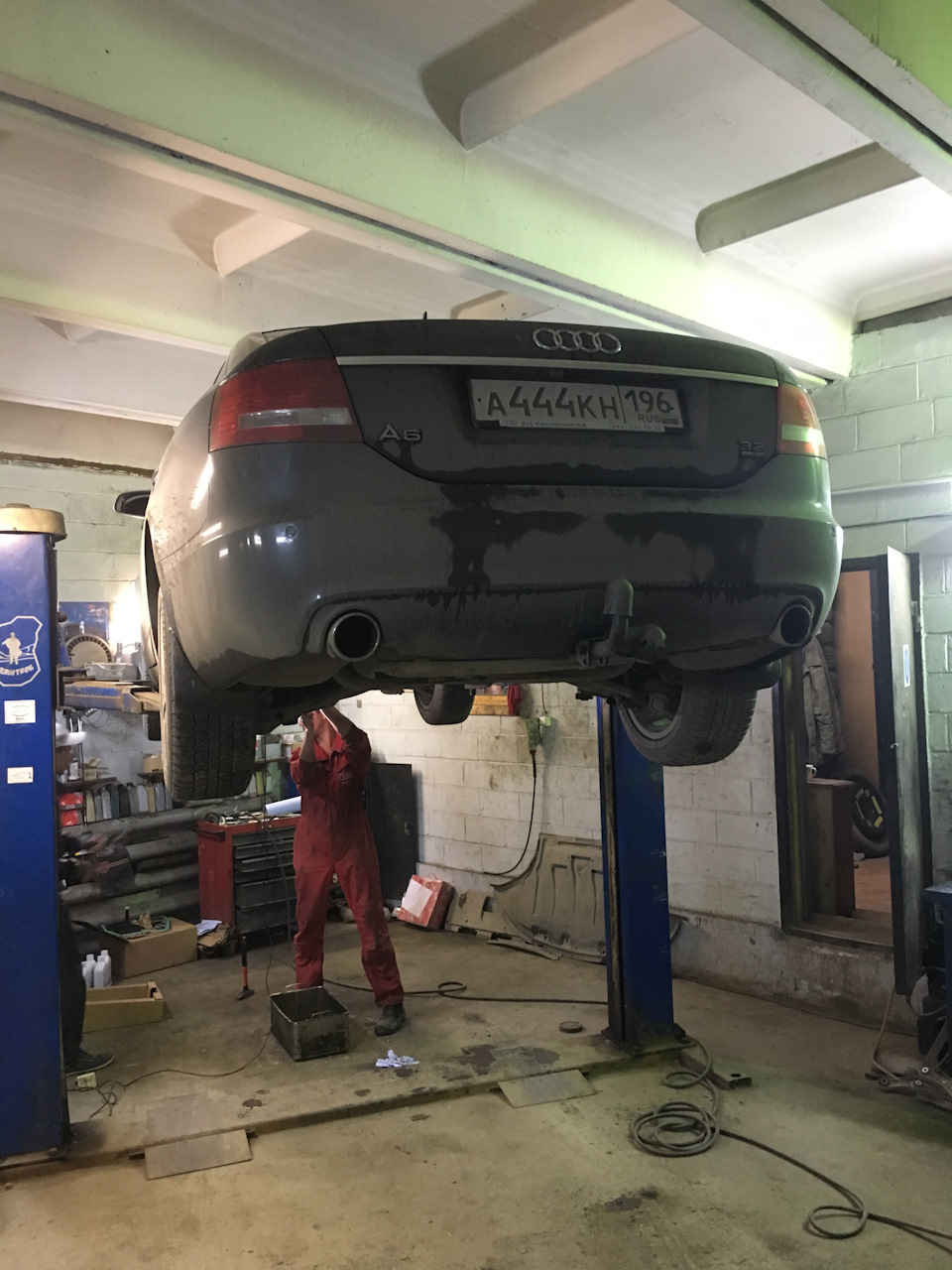 Фото в бортжурнале Audi A6 (C6)