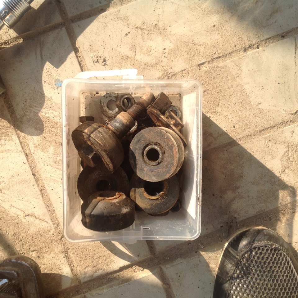 Снятие двигателя с подрамника — КАМАЗ 11113 Ока, 0,7 л, 2005 года ...