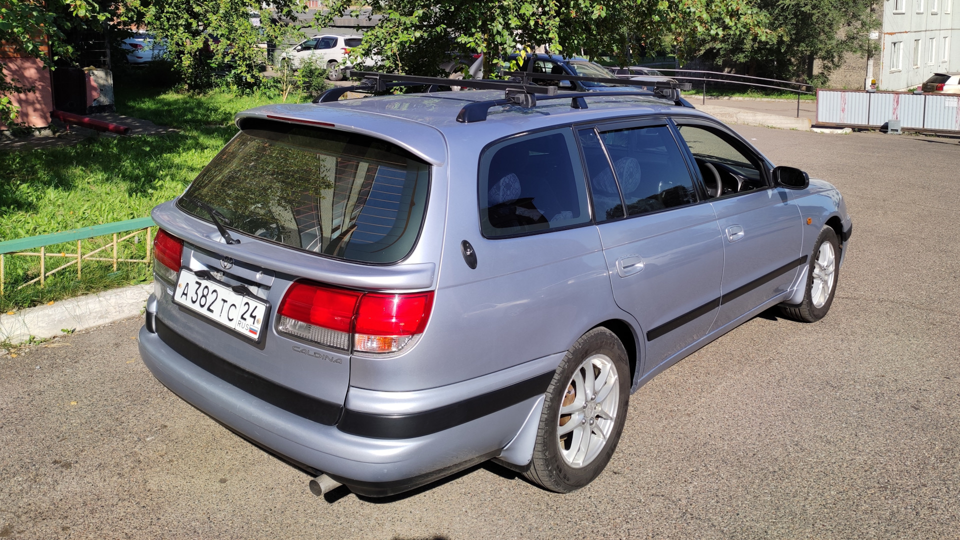 Toyota Caldina Aerial 1996