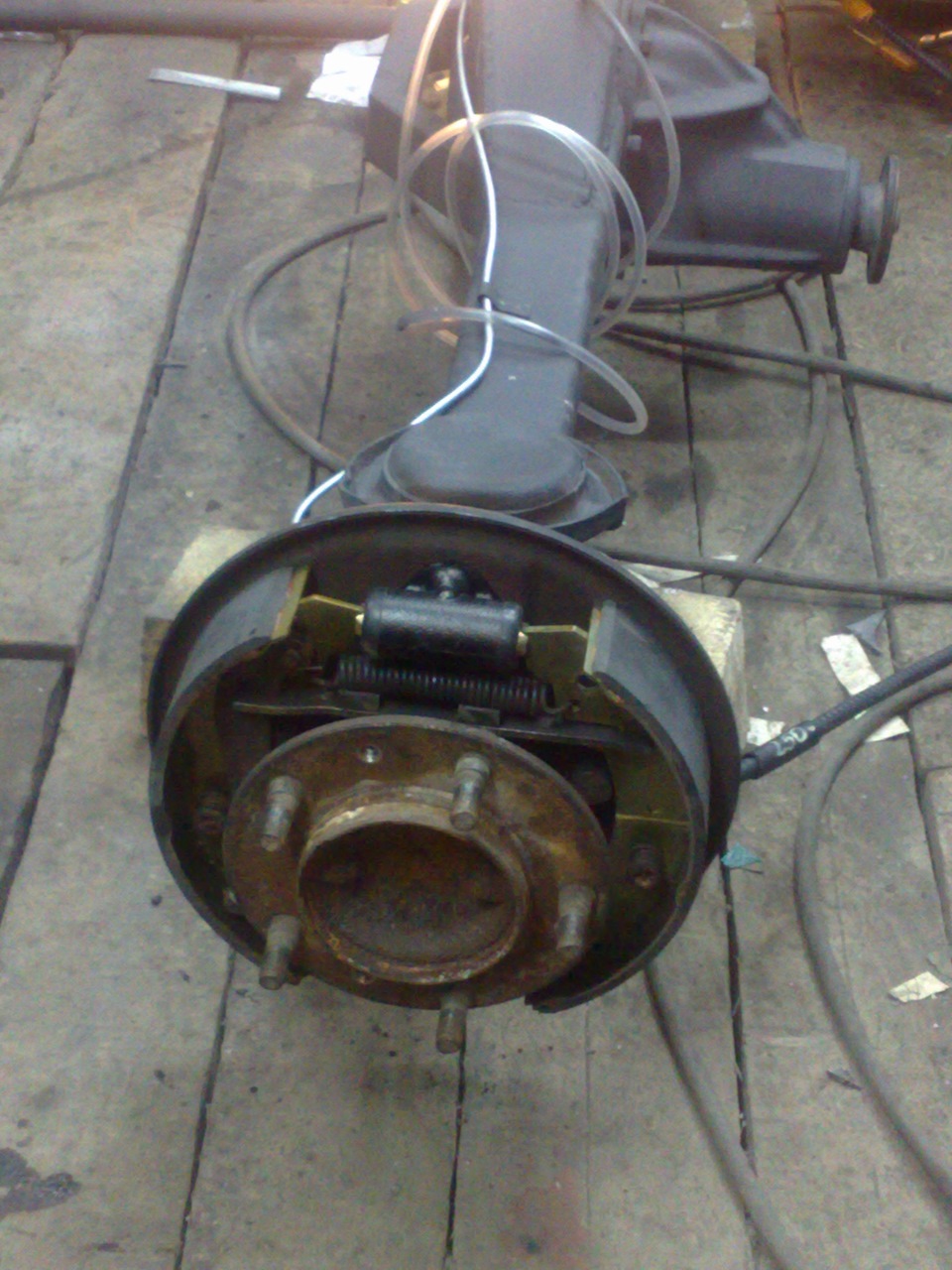 помощь другу в лифтовке нивы)))часть 1 (задний мост) — Mercedes-Benz ...