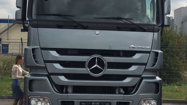 Mercedes Actros drive2