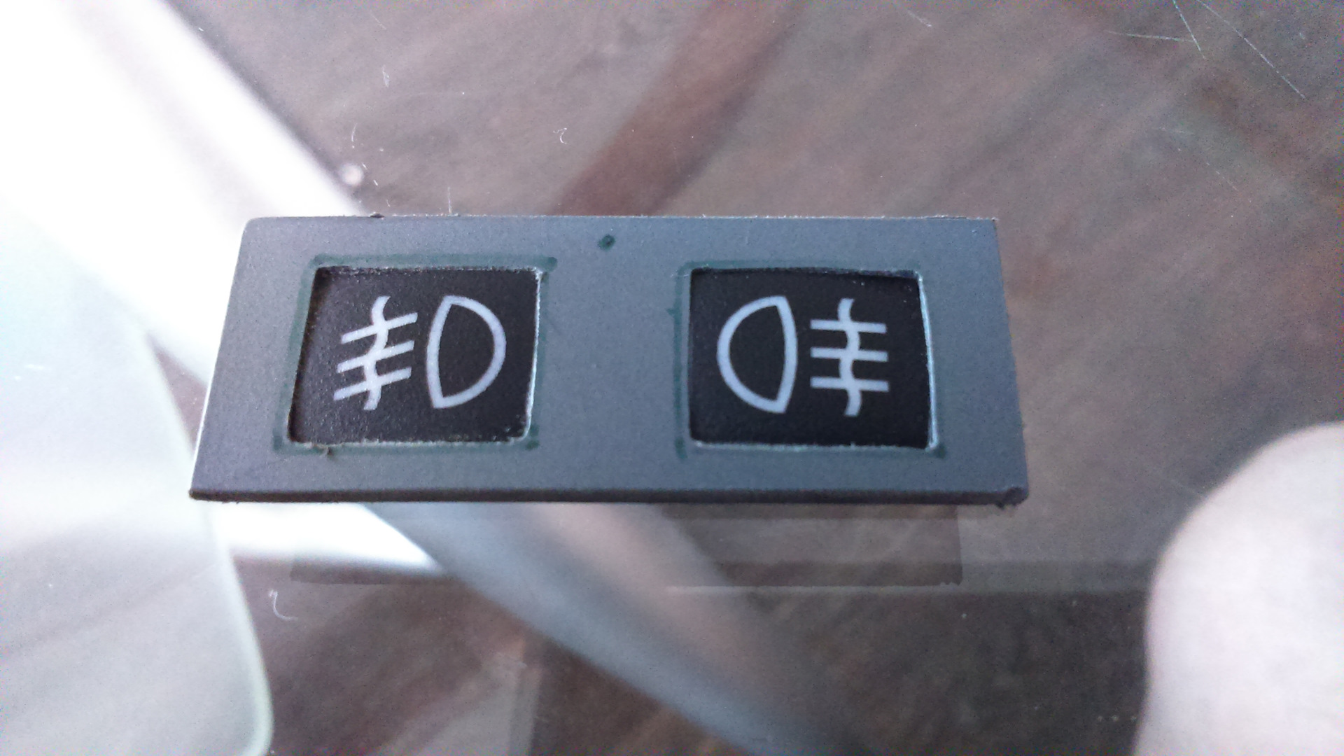 Птф ваз 2190. Птф 2110 sd-670. Prado 95 индикатор противотуманок. 1zs009925-411. Противотуманные фары ваз 2110.