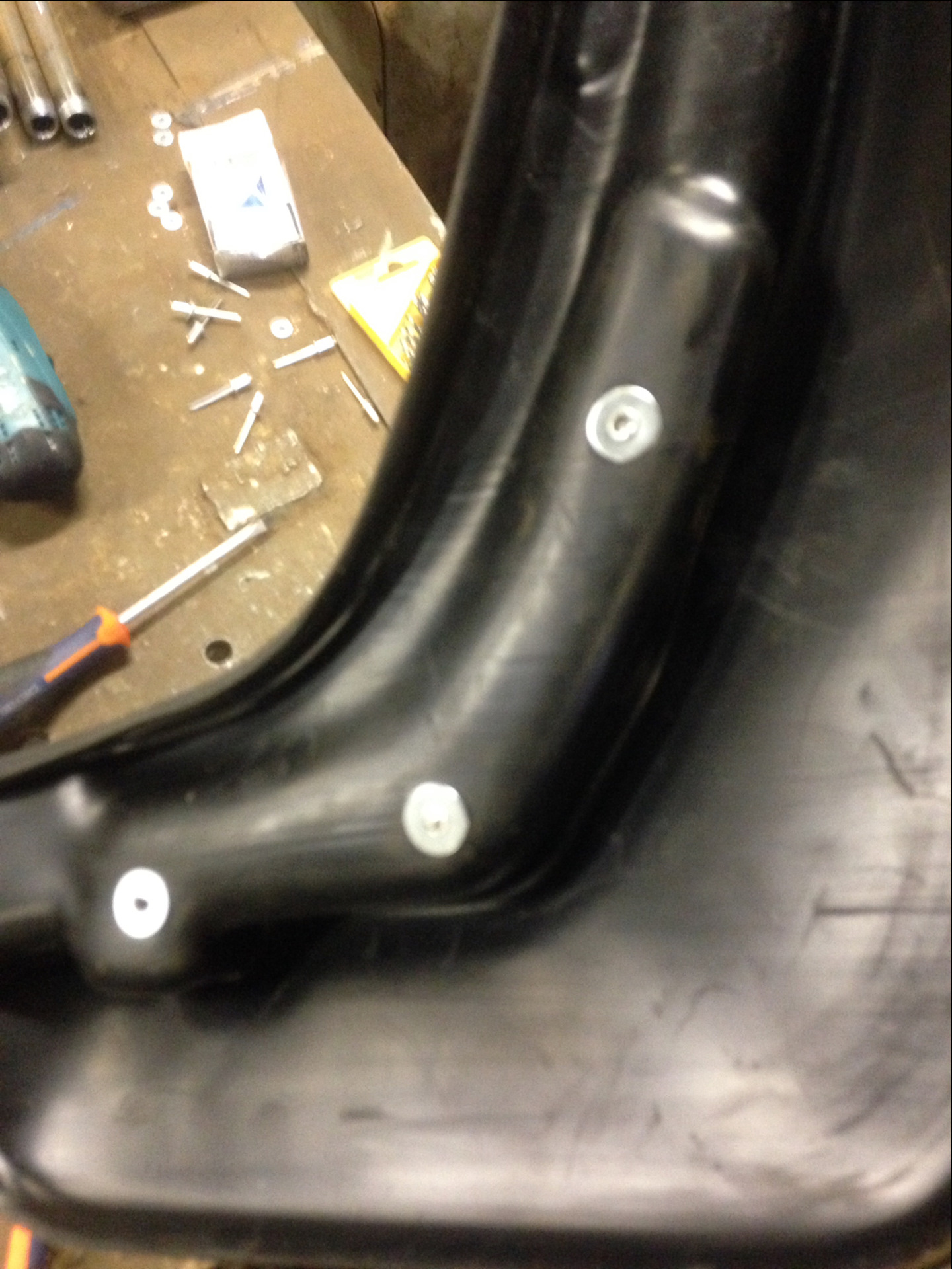 Передние брызгавики — Ford Focus Wagon II, 2 л, 2006 года | запчасти ...