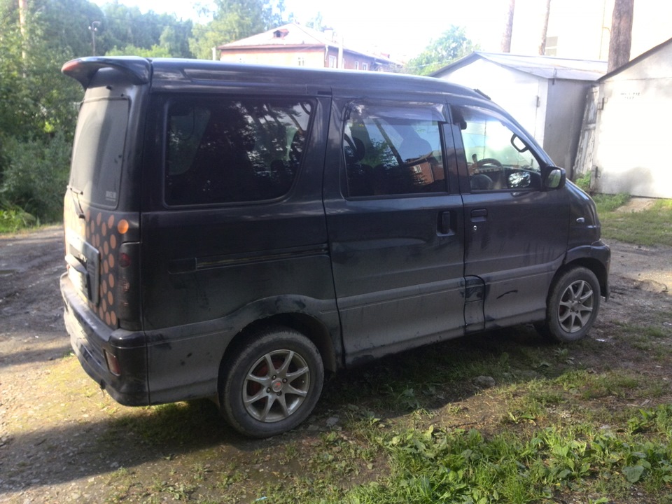 toyota lite ace noah 1998