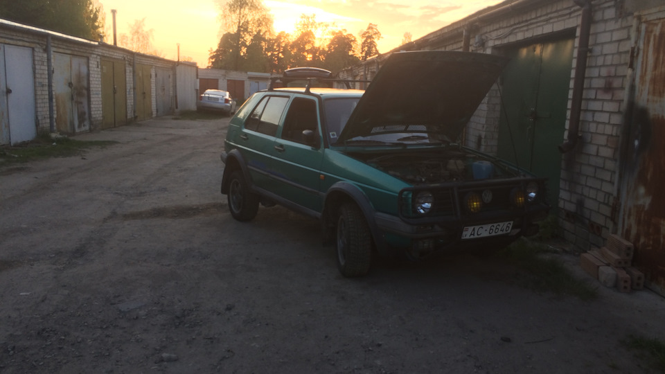 Volkswagen Golf Country Первый парень на деревне