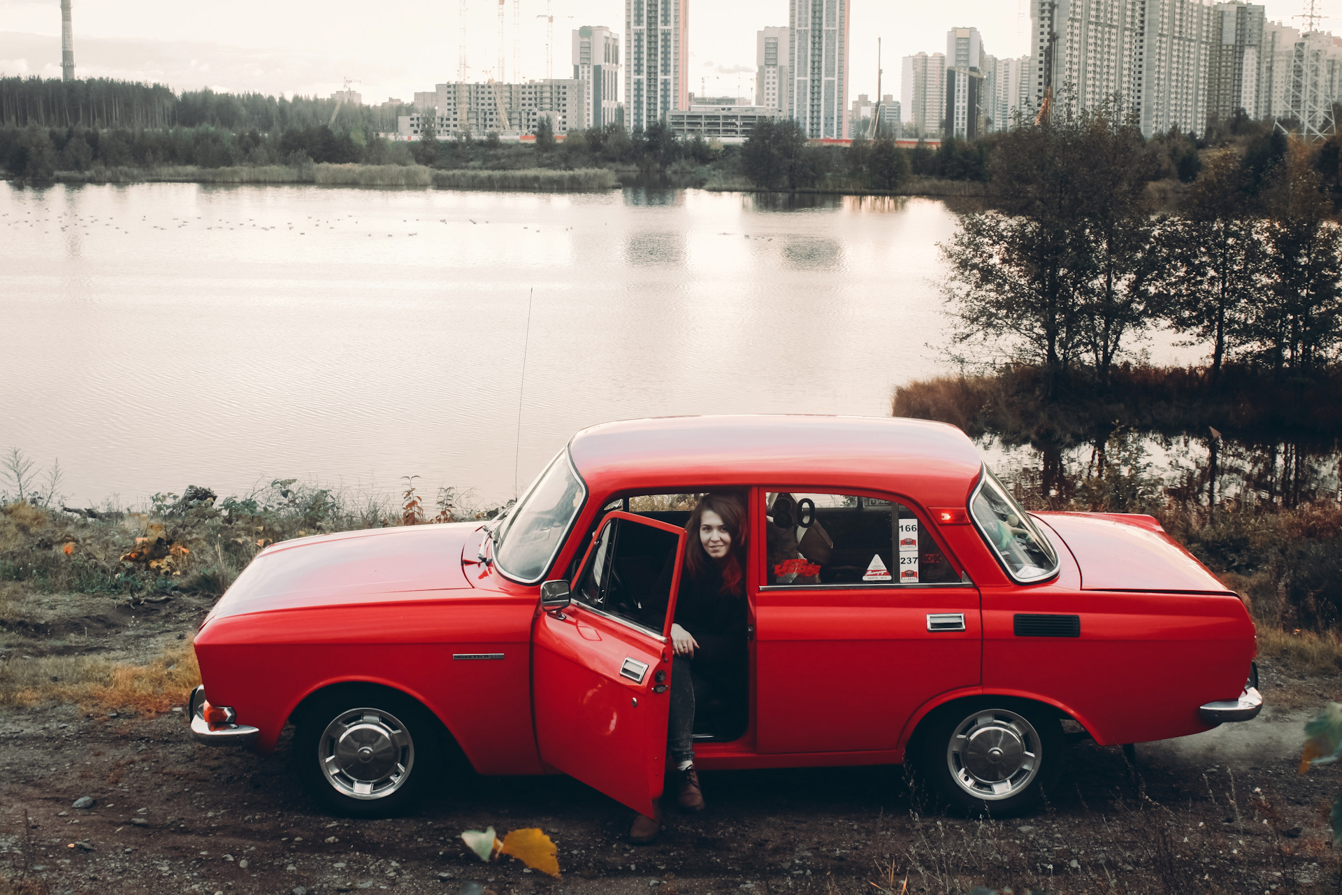 Москвич на москвичах ютуб. Москвич 2140 Retro Tuning. Москвич 2140 сверху. Москвич 39.