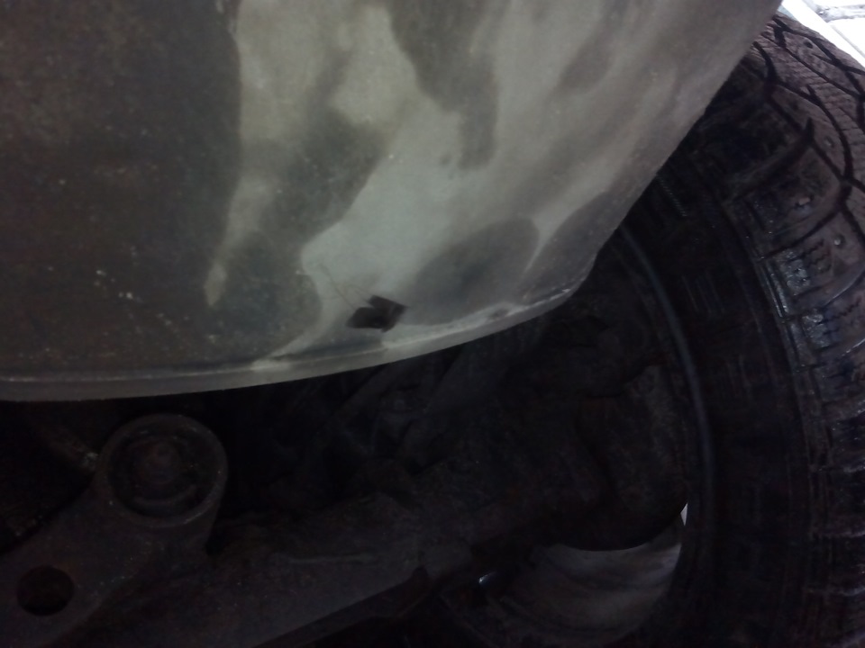 Удаление конденсата из глушителя — Nissan Primera (P12), 1,6 л, 2005 ...