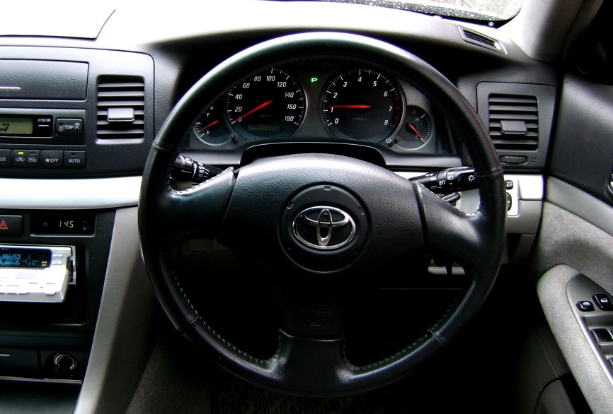 Replacing the steering wheel  - Toyota Mark II 20 L 2001
