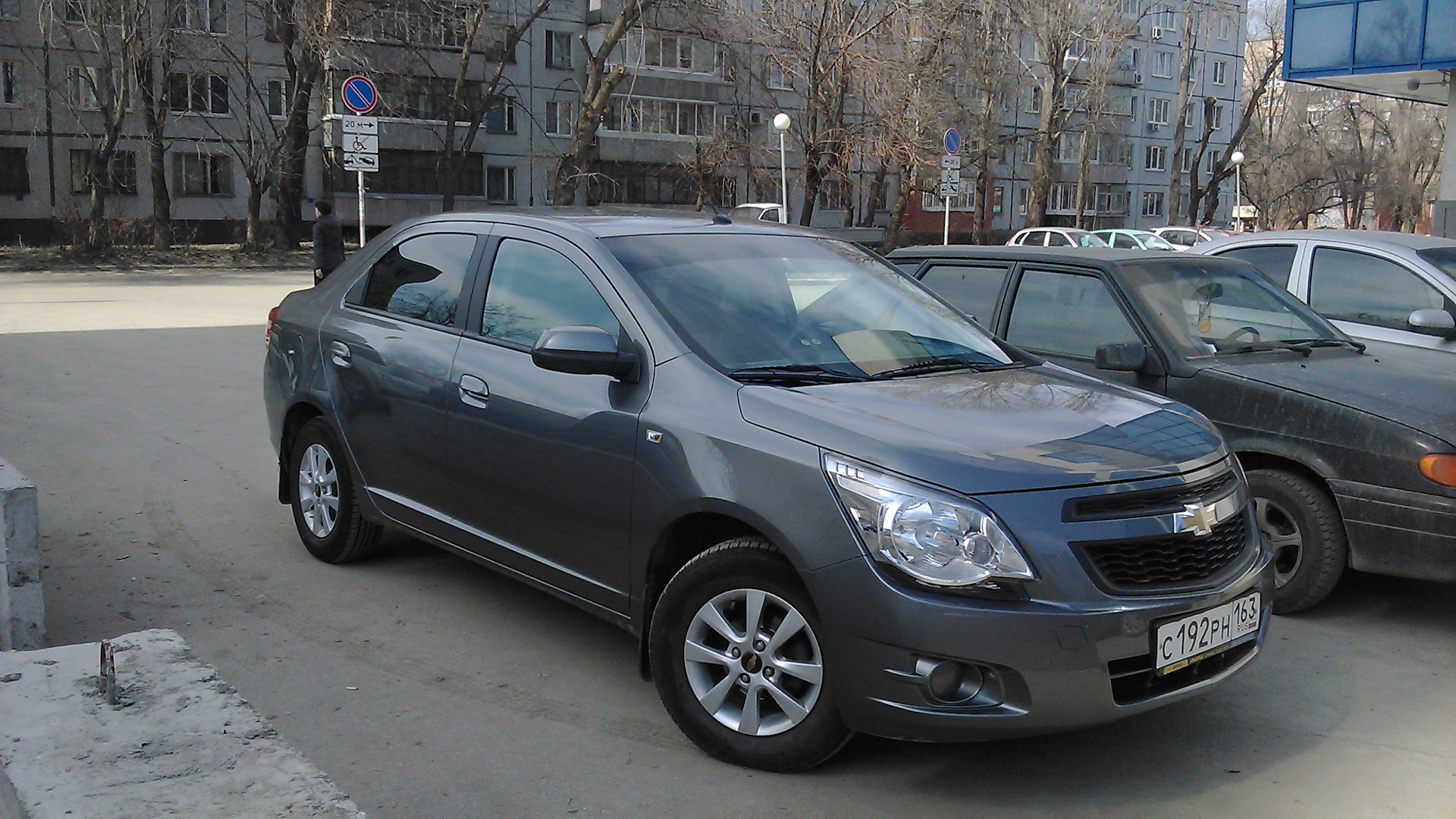 Серый кобальт. Шевроле Cobalt 2013. Шевроле кобальт серый. Chevrolet Cobalt 2012. Кобальт пепельно серый.