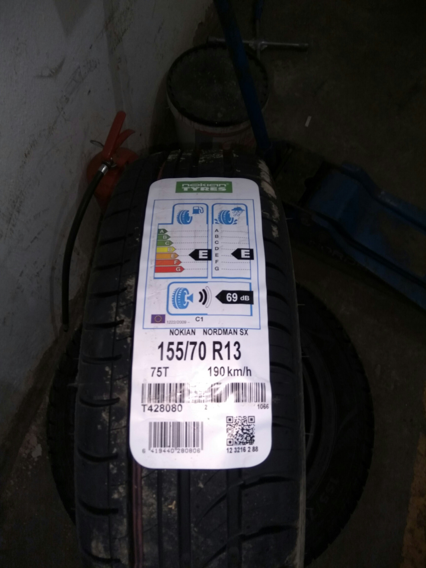 8. Давление в шинах дэу нексия н150. Давление в шинах дэу матиз 0. Давление в колесах дэу матиз. Давление в шинах нива шевроле.