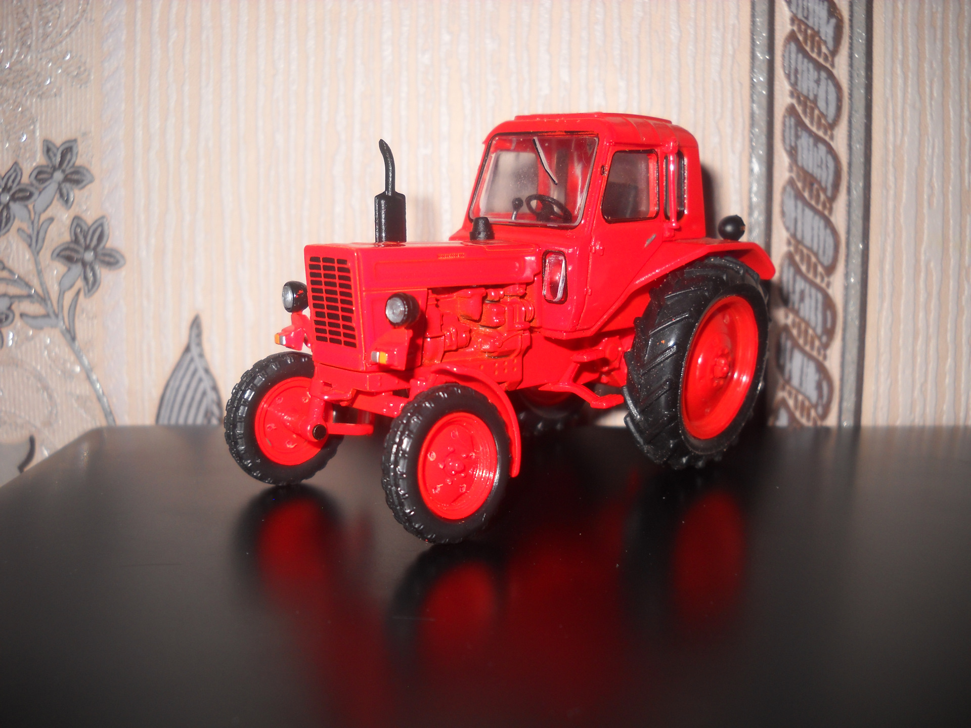 Тракторная 43. Модель трактора МТЗ-80 1/43. Масштабная модель трактора т-40. Трактор т-28 1:43. Модель трактора т 40.