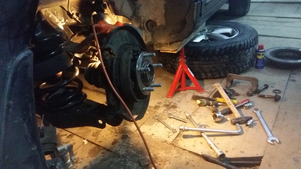 Ступичный подшипник. — Hyundai Santa Fe (2G), 2,7 л, 2007 года | своими ...