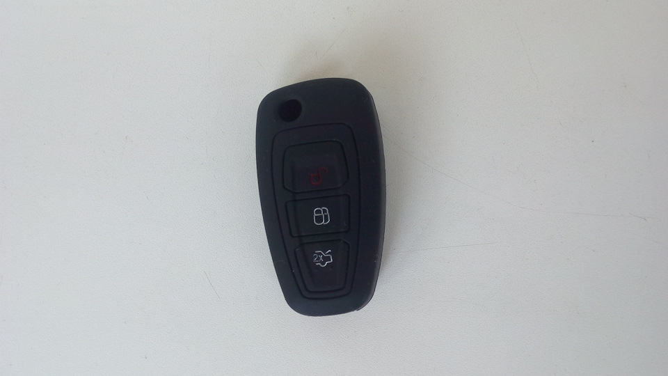 Чехол. — Ford Focus Sedan III, 1,6 л, 2013 года | аксессуары | DRIVE2