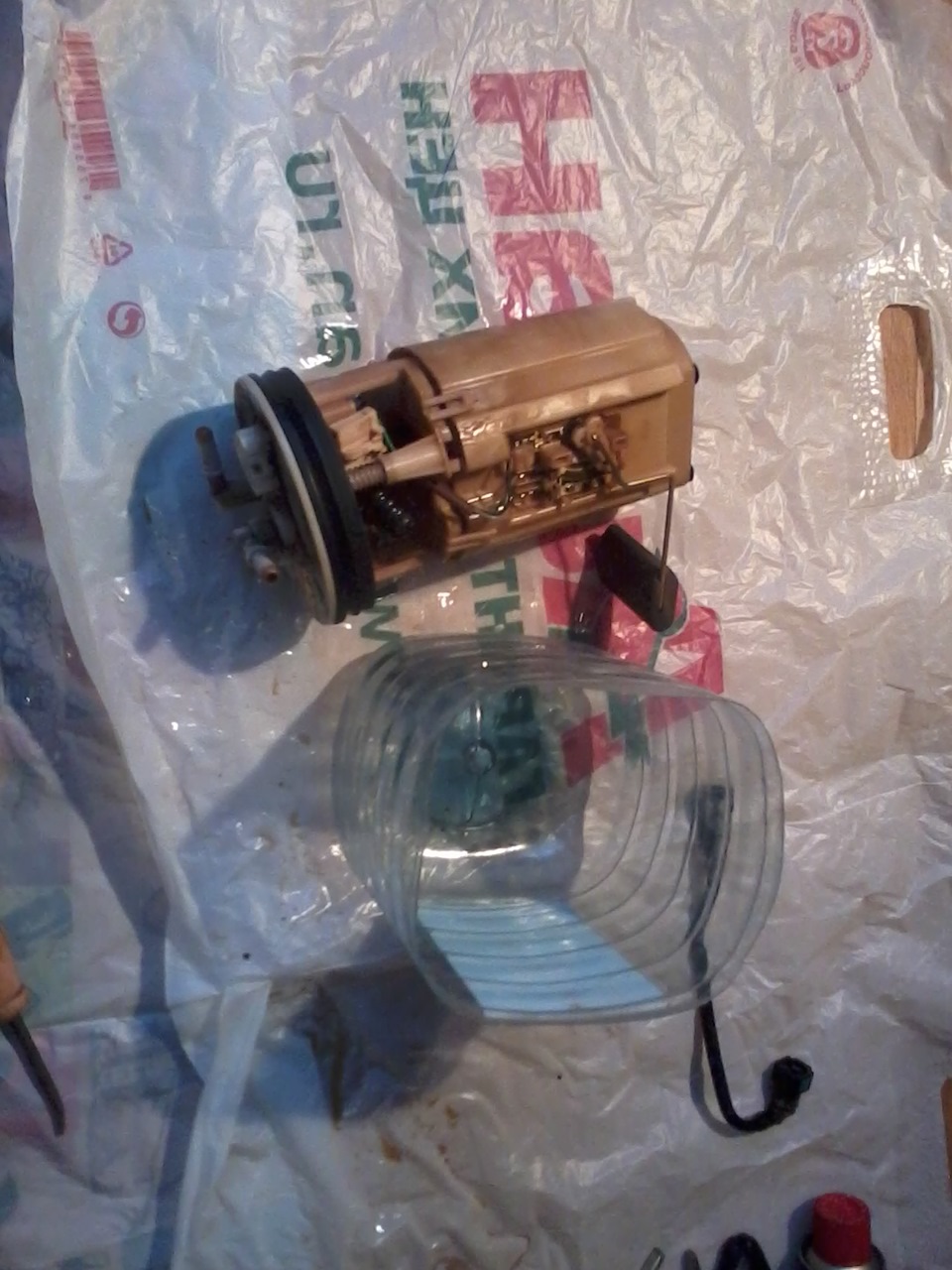 Замена бензонасоса, топливного фильтра и фильтра грубой очистки ...