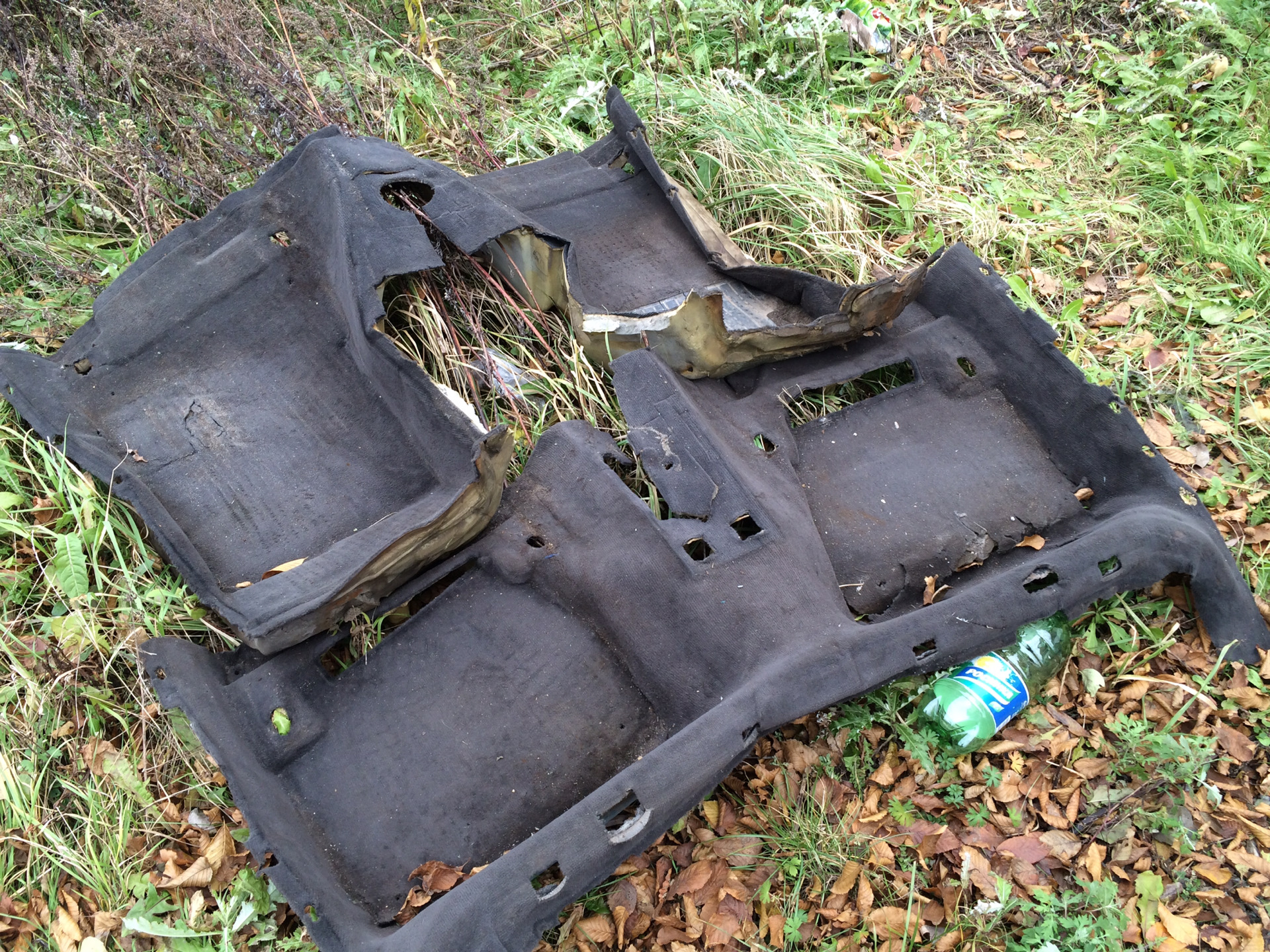 Ковер пола bmw e46. Ковролин bmw e39. Ковролин е53. Ковролин бмв. Ковер бмв е36 седан.