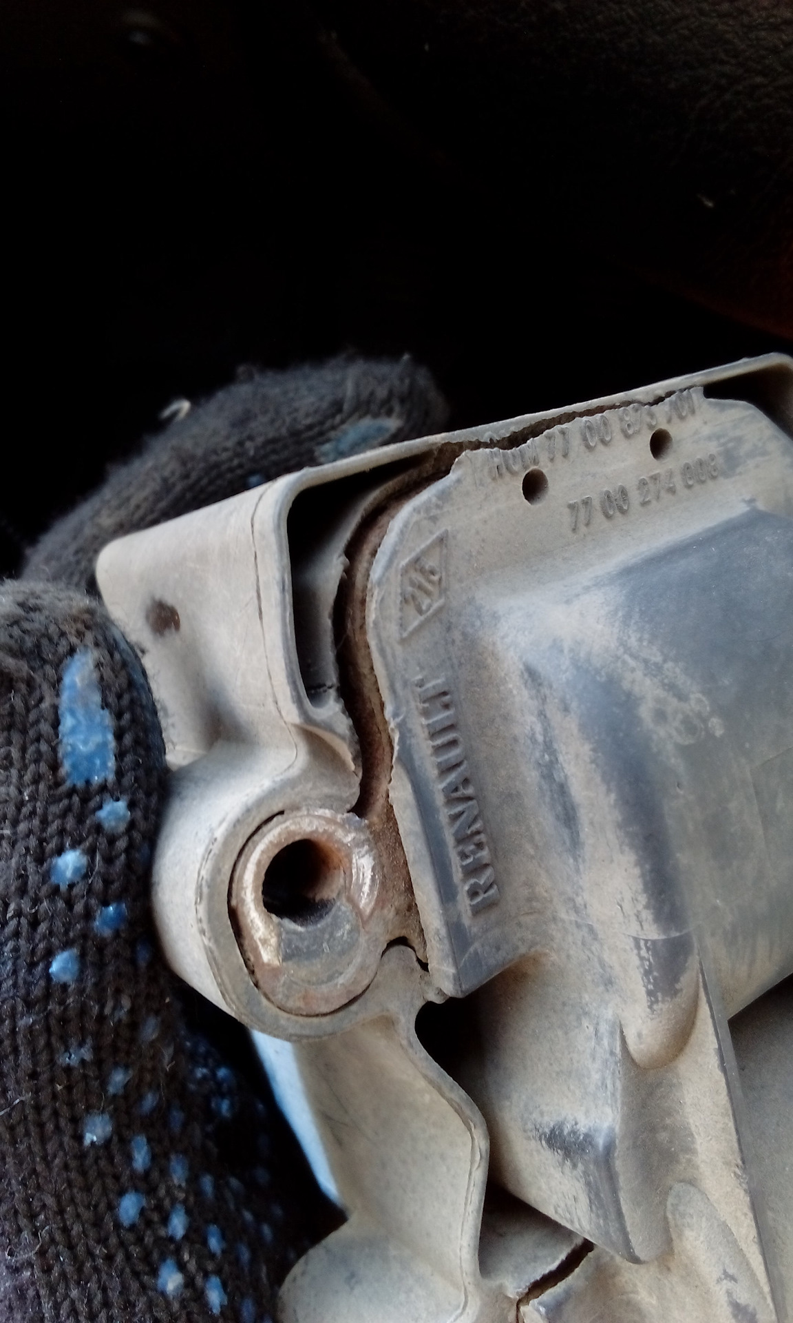 Катушка зажигания / Троит двигатель — Renault Logan (1G), 1,4 л, 2006 ...