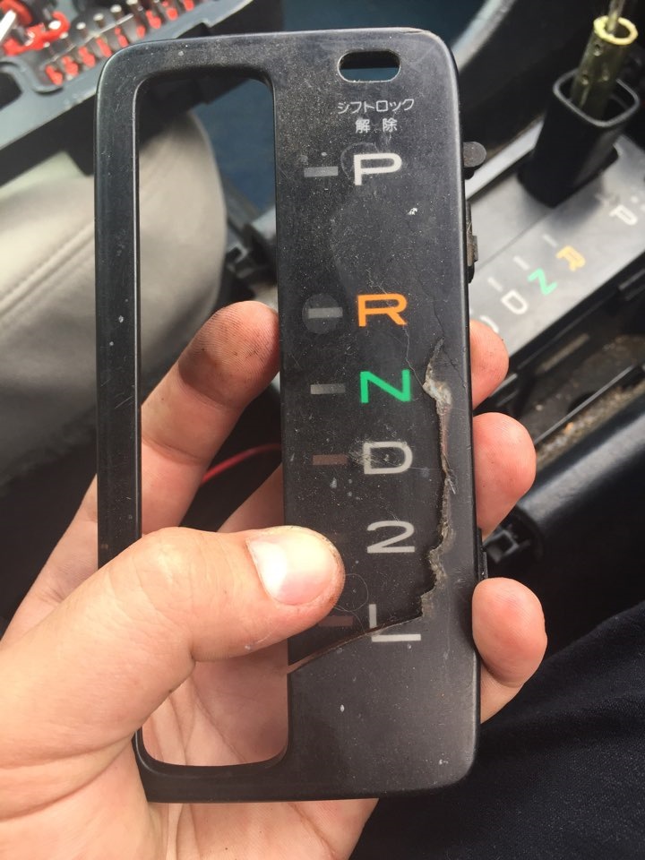 Замена пластмаски на селекторе акпп — Toyota Windom (20), 2,5 л, 1998 ...