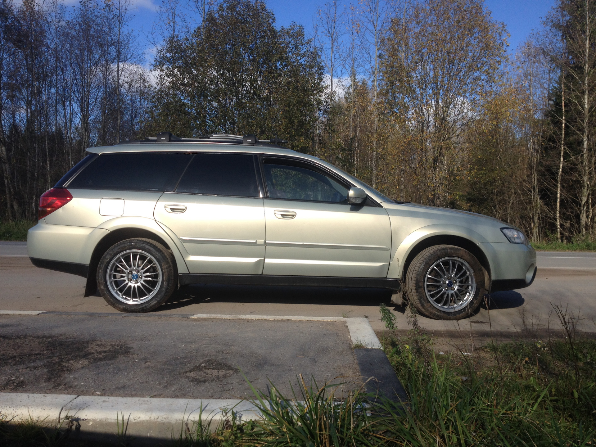 Клиренс аутбек. Subaru Outback клиренс. Subaru Outback 2007 клиренс. Клиренс Аутбек 2004. Субару Аутбек клиренс.