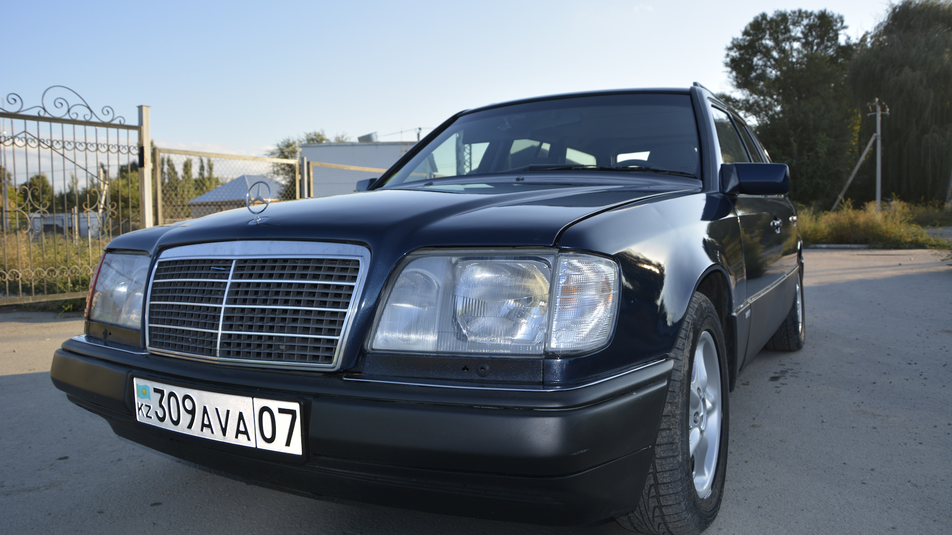 Mercedes-Benz E-class (W124) 2.8 бензиновый 1994 | Старо-Живой Sportline на  DRIVE2