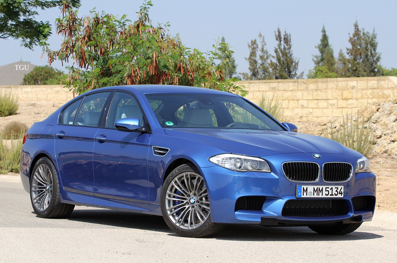 BMW m5 f10 Monte Carlo Blue