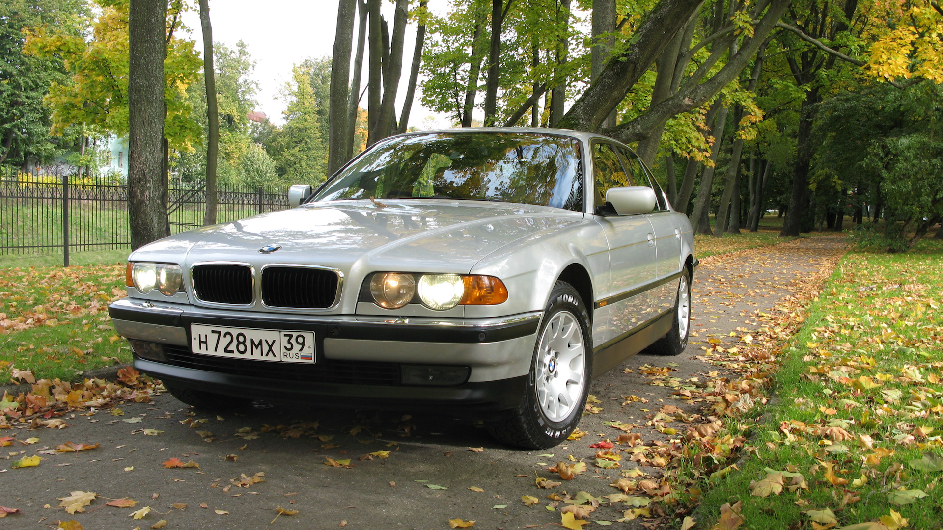 BMW 7 series (E38) 2.8 бензиновый 2001 | ЖЕМЧУЖИНА МЫСЛИ на DRIVE2