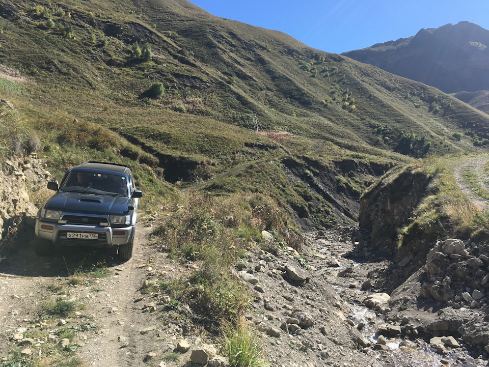 Фото в бортжурнале Toyota Hilux Surf (3G)